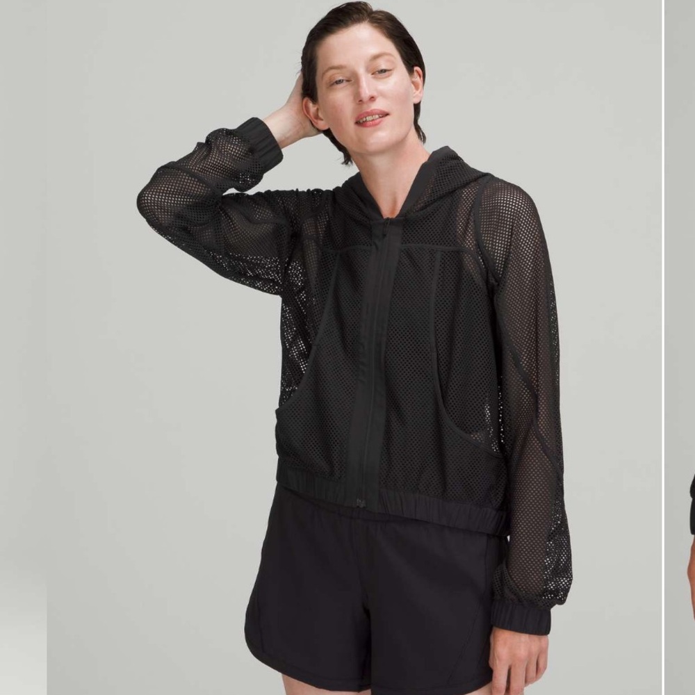 Lululemon women’s Relaxed Fit Mesh Jacket in black size 4